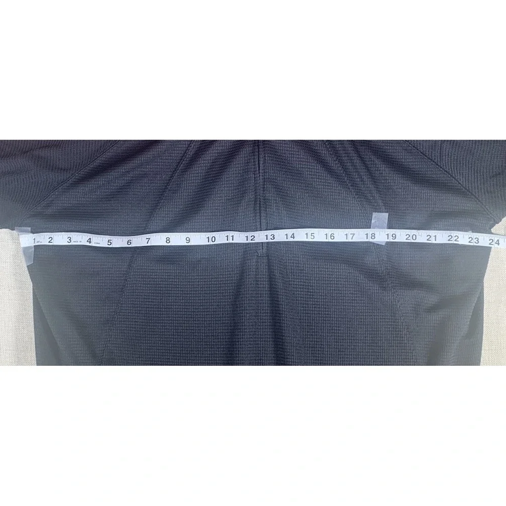 Nike LeBron L23‎ Short Sleeve 1/4 Zip Pullover Black And Red XL